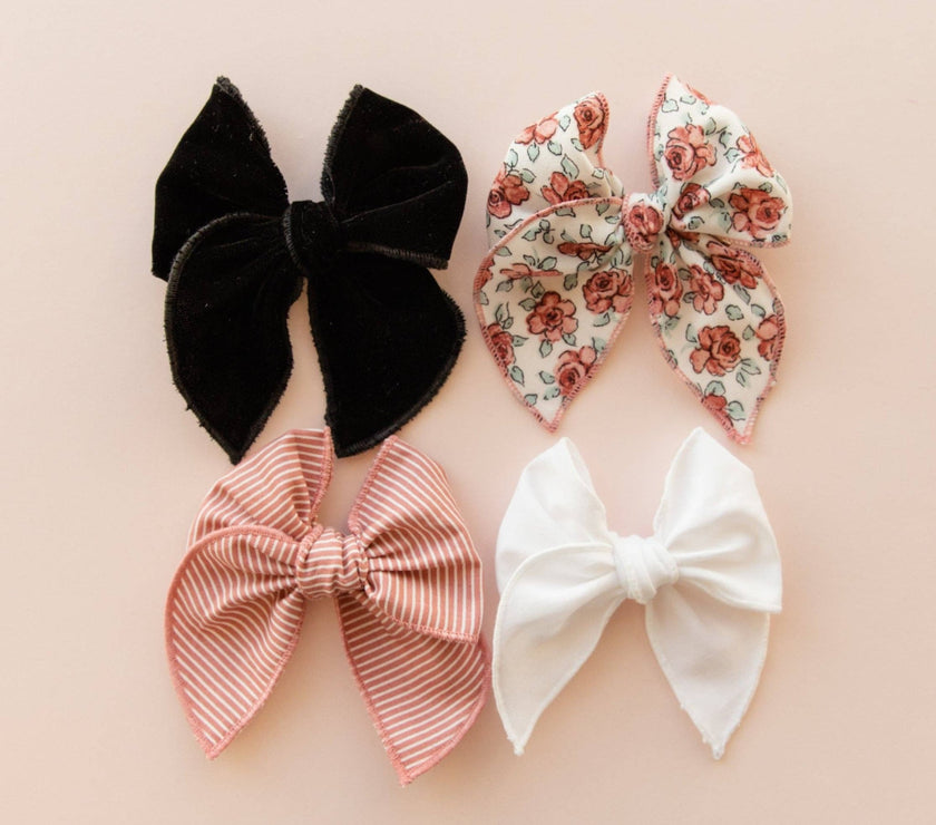 True White | Petite Party Bow - Laeta Kids