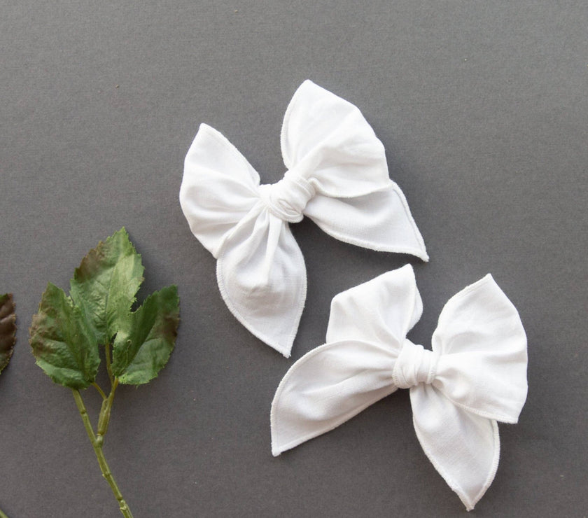True White | Petite Party Bow - Laeta Kids